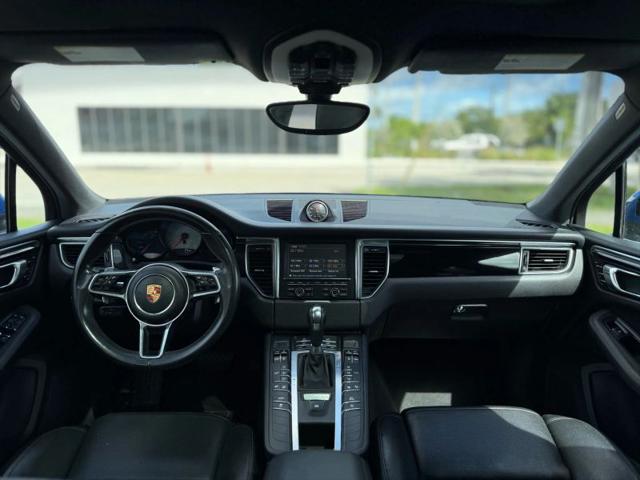 2015 Porsche Macan S