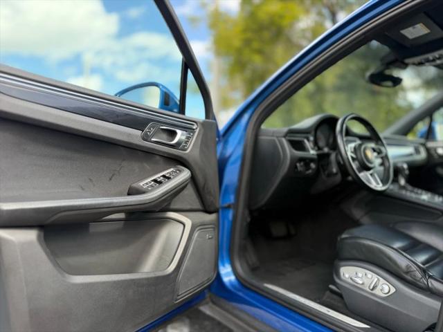 2015 Porsche Macan S