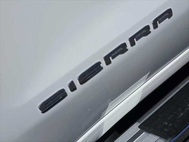 2026 GMC Sierra 1500 Crew Cab, Short Bed, SLT, 4WD