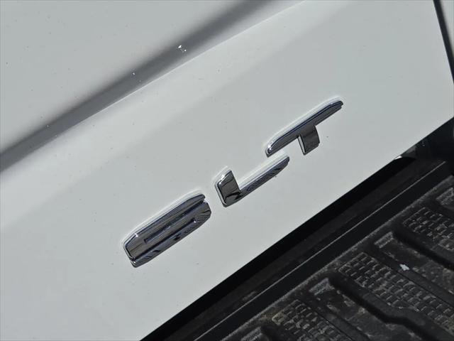 2026 GMC Sierra 1500 Crew Cab, Short Bed, SLT, 4WD