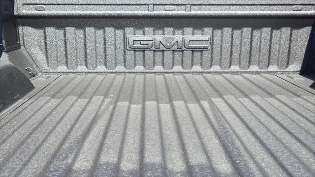 2026 GMC Sierra 1500 Crew Cab, Short Bed, SLT, 4WD