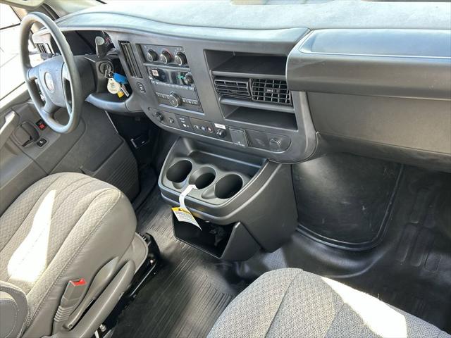 2025 GMC Savana Cutaway Work Van