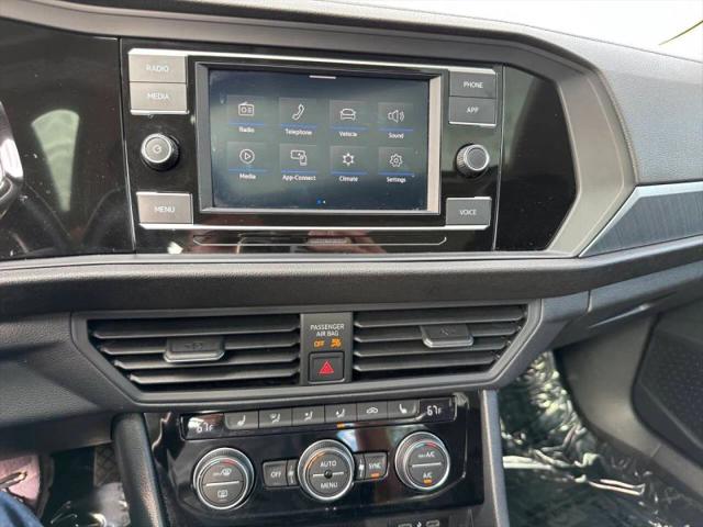 2022 Volkswagen Jetta 1.5T SE