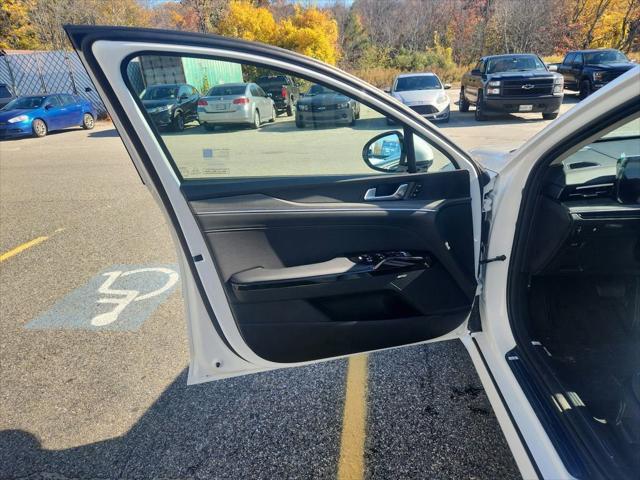 2026 Kia K5 EX