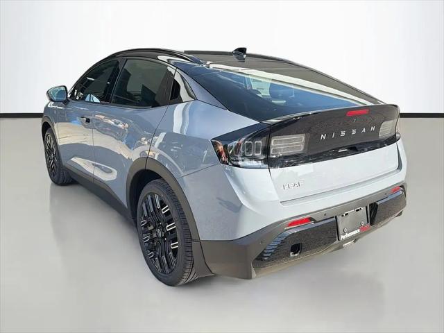 2026 Nissan LEAF PLATINUM+