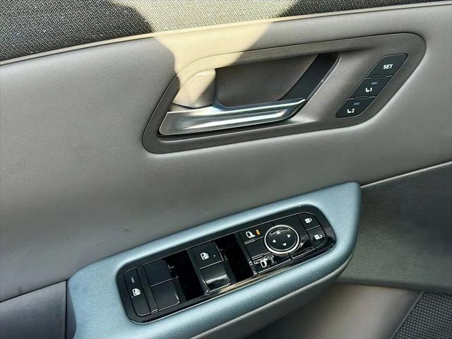 2026 Nissan LEAF PLATINUM+