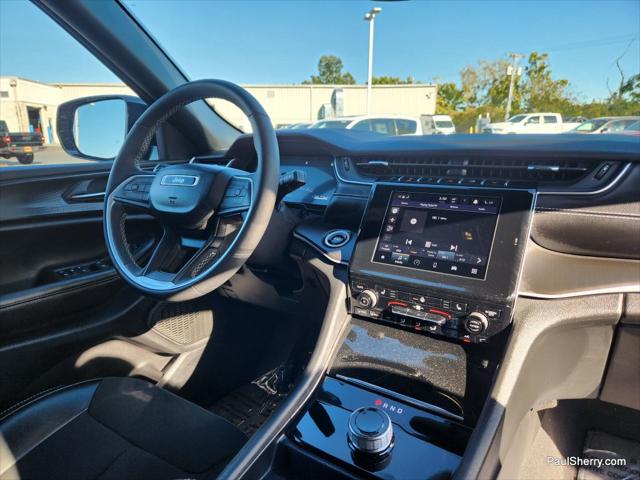 2024 Jeep Grand Cherokee Altitude 4x4 2024 Jeep Grand Cherokee Altitude 4x4