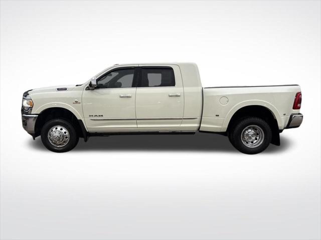 2021 RAM 3500 Limited Mega Cab 4x4 64 Box 2021 RAM 3500 Limited Mega Cab 4x4 64 Box