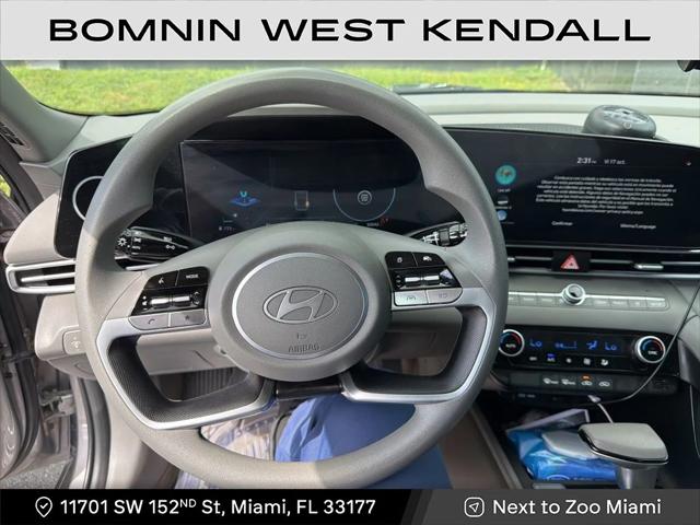 2024 Hyundai Elantra SEL 2024 Hyundai Elantra SEL