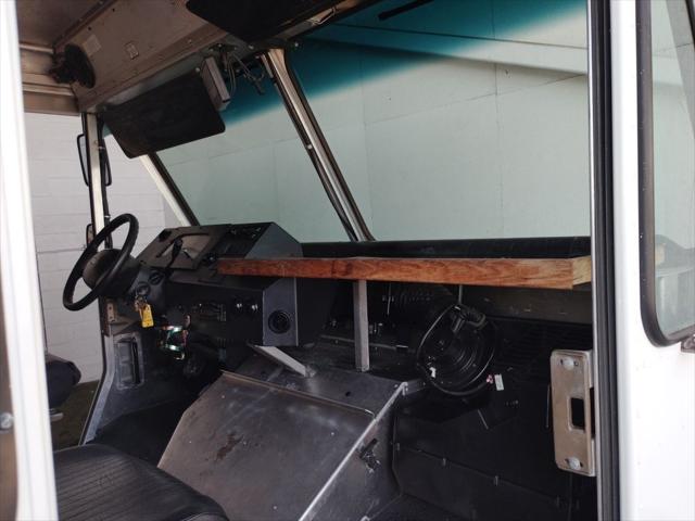 2017 Ford E-350 Stripped Base