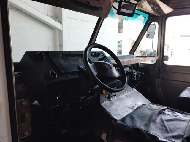 2017 Ford E-350 Stripped Base