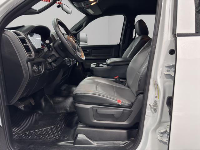 2024 RAM 5500 Chassis Tradesman/SLT/Laramie/Limited