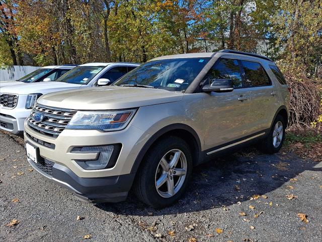 2017 Ford Explorer XLT 2017 Ford Explorer XLT