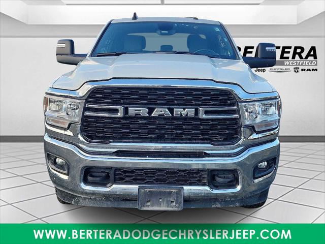 2024 RAM 3500 Big Horn Crew Cab 4x4 8 Box