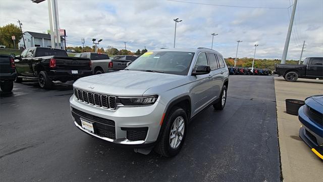 2023 Jeep Grand Cherokee L Laredo 4x4 2023 Jeep Grand Cherokee L Laredo 4x4