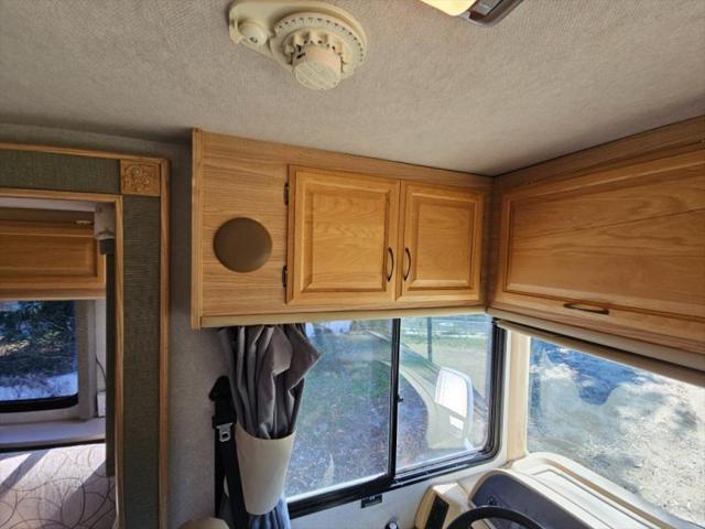 2001 Ford F-550 Unknown