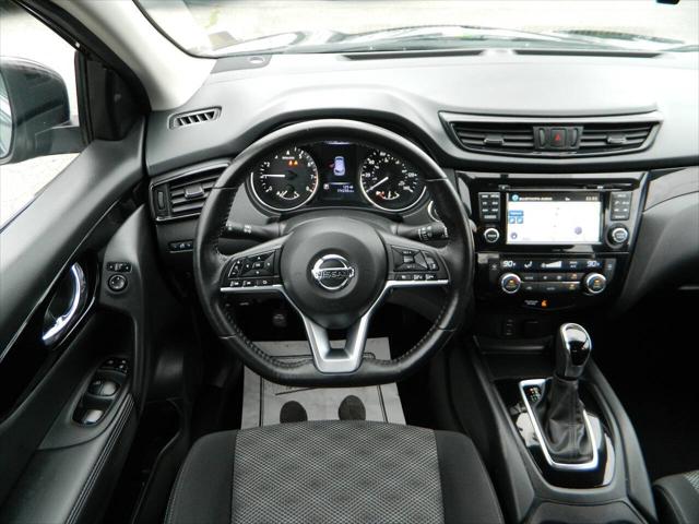 2018 Nissan Rogue Sport SV