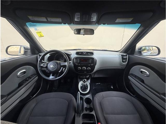 2015 Kia Soul Base 4dr Crossover 6M