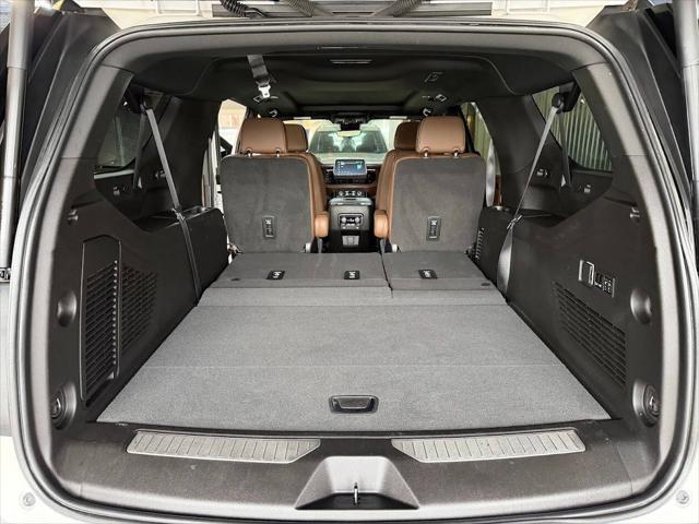2023 Chevrolet Suburban 4WD High Country