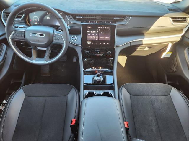 2025 Jeep Grand Cherokee L Altitude X 4x2