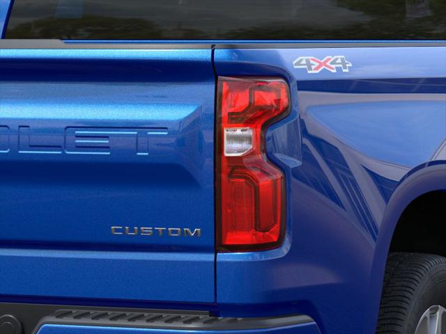 2026 Chevrolet Silverado 1500 4WD Crew Cab Short Bed Custom
