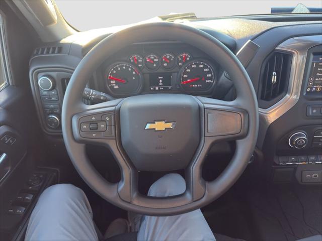 2026 Chevrolet Silverado 1500 4WD Crew Cab Short Bed Custom