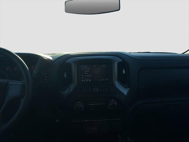 2026 Chevrolet Silverado 1500 4WD Crew Cab Short Bed Custom