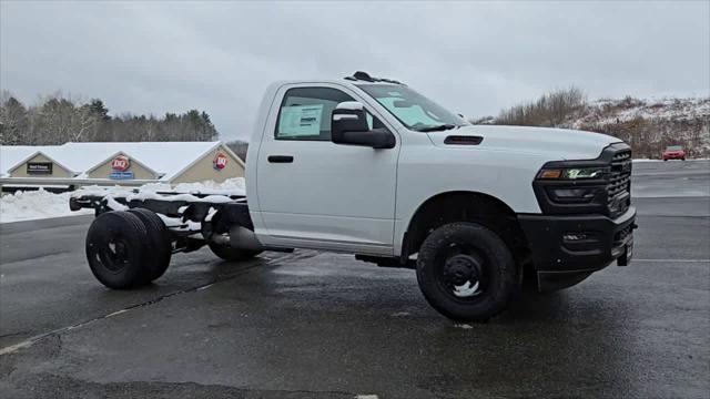 2026 RAM Ram 3500 Chassis Cab RAM 3500 TRADESMAN CHASSIS REGULAR CAB 4X4 60 CA 2026 RAM Ram 3500 Chassis Cab RAM 3500 TRADESMAN CHASSIS REGULAR CAB 4X4 60 CA