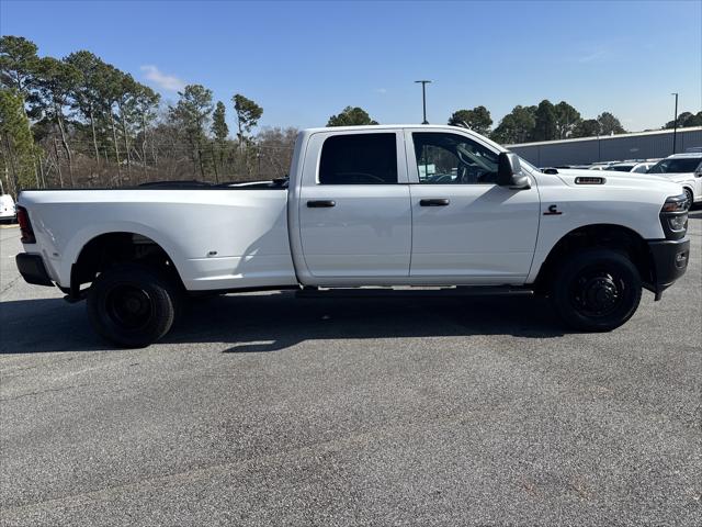 2026 RAM Ram 3500 RAM 3500 TRADESMAN CREW CAB 4X4 8 BOX