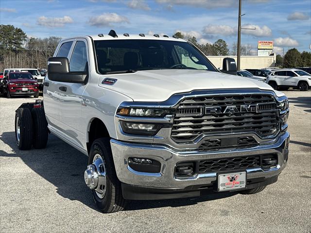 2026 RAM Ram 3500 Chassis Cab RAM 3500 TRADESMAN CREW CAB CHASSIS 4X4 60 CA 2026 RAM Ram 3500 Chassis Cab RAM 3500 TRADESMAN CREW CAB CHASSIS 4X4 60 CA