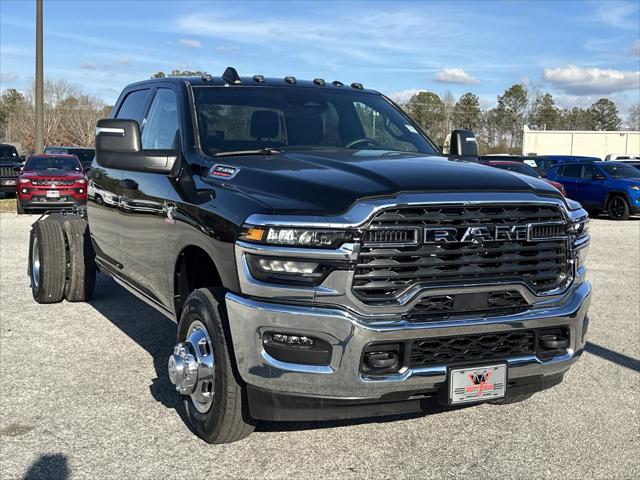 2026 RAM Ram 3500 Chassis Cab RAM 3500 TRADESMAN CREW CAB CHASSIS 4X4 60 CA 2026 RAM Ram 3500 Chassis Cab RAM 3500 TRADESMAN CREW CAB CHASSIS 4X4 60 CA