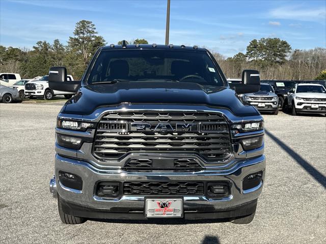 2026 RAM Ram 3500 Chassis Cab RAM 3500 TRADESMAN CREW CAB CHASSIS 4X4 60 CA 2026 RAM Ram 3500 Chassis Cab RAM 3500 TRADESMAN CREW CAB CHASSIS 4X4 60 CA