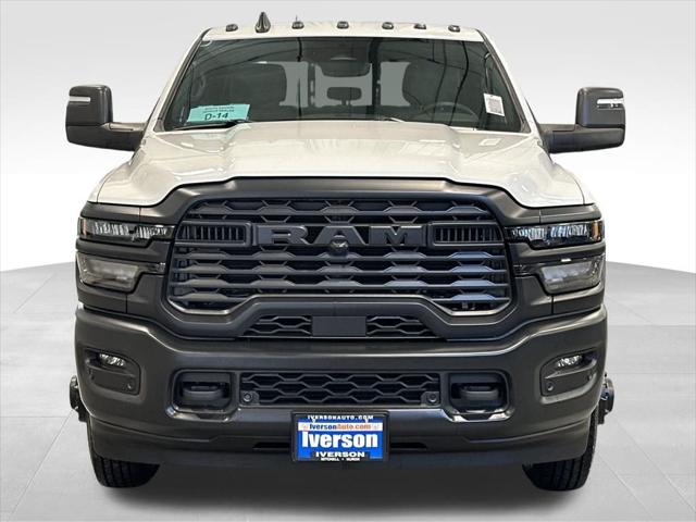 2026 RAM Ram 3500 RAM 3500 TRADESMAN CREW CAB 4X4 8 BOX