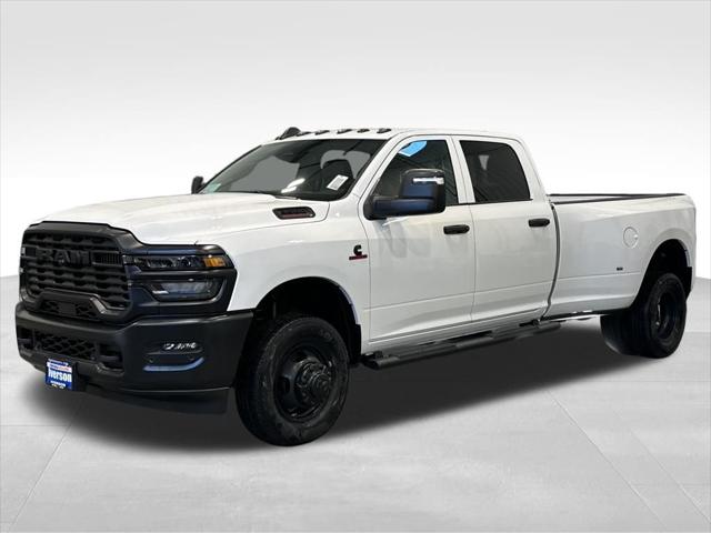 2026 RAM Ram 3500 RAM 3500 TRADESMAN CREW CAB 4X4 8 BOX