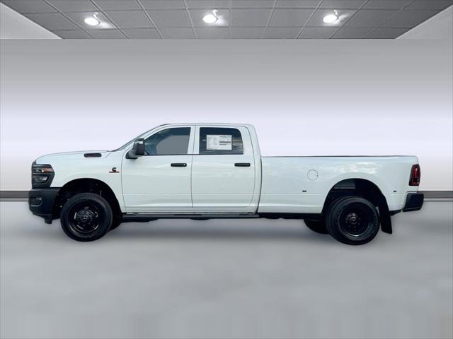 2026 RAM Ram 3500 RAM 3500 TRADESMAN CREW CAB 4X4 8 BOX
