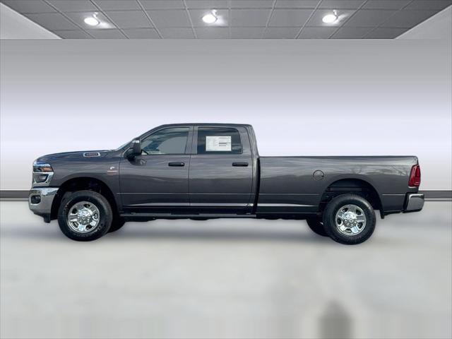 2026 RAM Ram 3500 RAM 3500 TRADESMAN CREW CAB 4X4 8 BOX