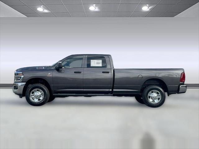 2026 RAM Ram 3500 RAM 3500 TRADESMAN CREW CAB 4X4 8 BOX