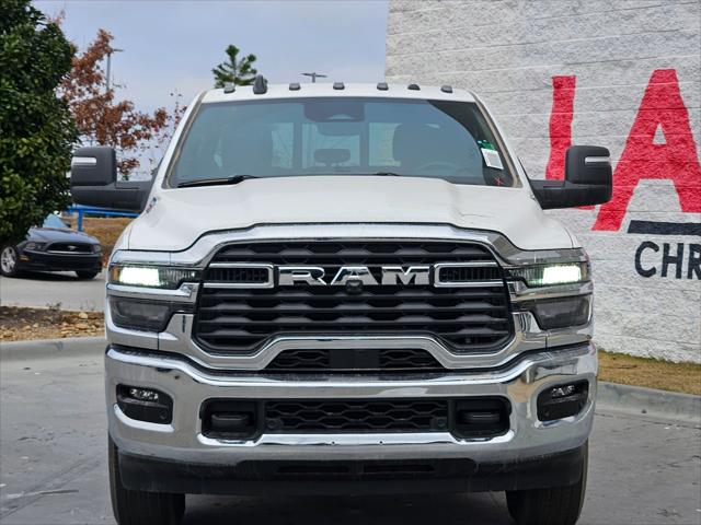 2026 RAM Ram 2500 RAM 2500 TRADESMAN CREW CAB 4X4 64 BOX