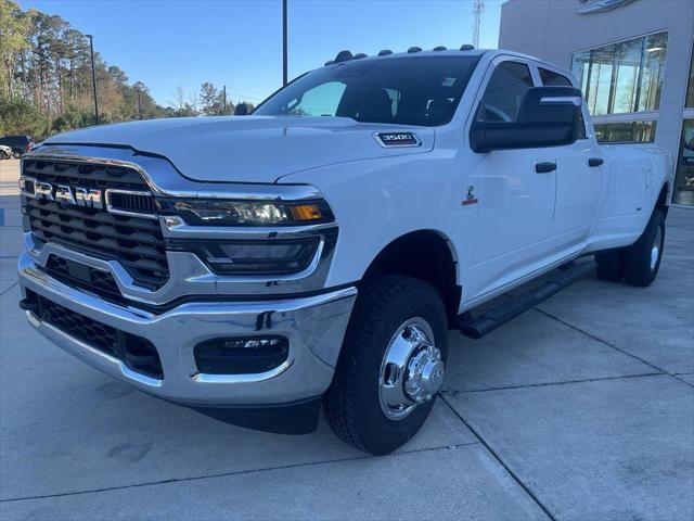 2026 RAM Ram 3500 RAM 3500 TRADESMAN CREW CAB 4X4 8 BOX
