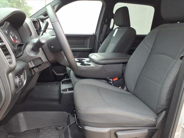 2026 RAM Ram 3500 RAM 3500 TRADESMAN CREW CAB 4X4 8 BOX