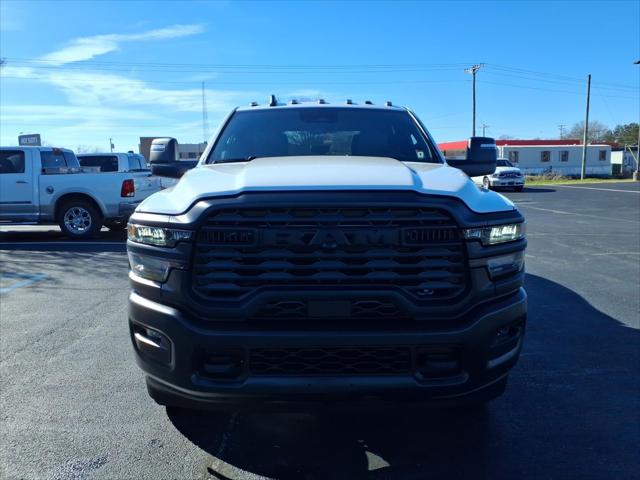 2026 RAM Ram 3500 RAM 3500 TRADESMAN CREW CAB 4X4 8 BOX
