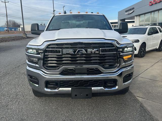 2026 RAM Ram 3500 Chassis Cab RAM 3500 TRADESMAN CREW CAB CHASSIS 4X4 60 CA