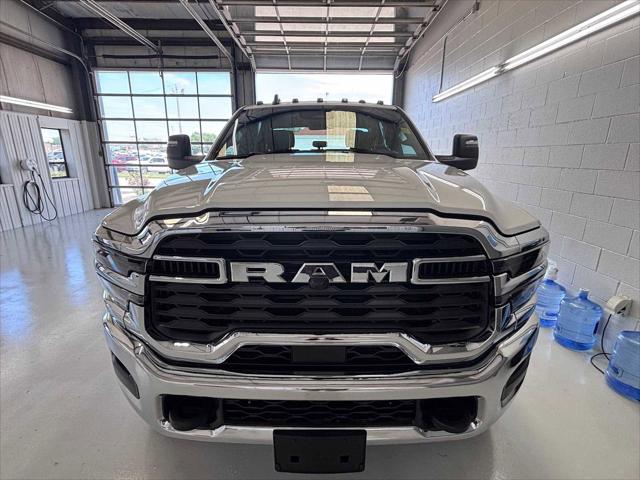 2026 RAM Ram 4500 Chassis Cab RAM 4500 TRADESMAN CHASSIS CREW CAB 4X4 84 CA