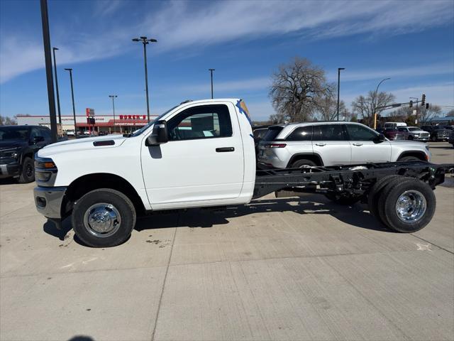 2026 RAM Ram 3500 Chassis Cab RAM 3500 TRADESMAN CHASSIS REGULAR CAB 4X4 84 CA
