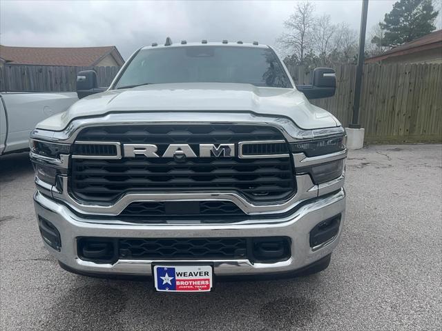 2026 RAM Ram 3500 RAM 3500 TRADESMAN CREW CAB 4X4 8 BOX