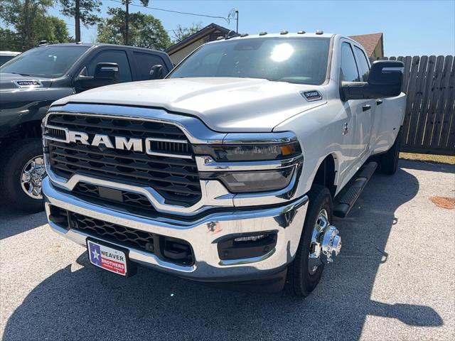 2026 RAM Ram 3500 RAM 3500 TRADESMAN CREW CAB 4X4 8 BOX