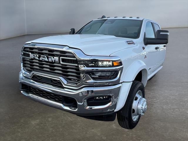 2026 RAM Ram 5500 Chassis Cab RAM 5500 BIG HORN CHASSIS CREW CAB 4X4 84 CA