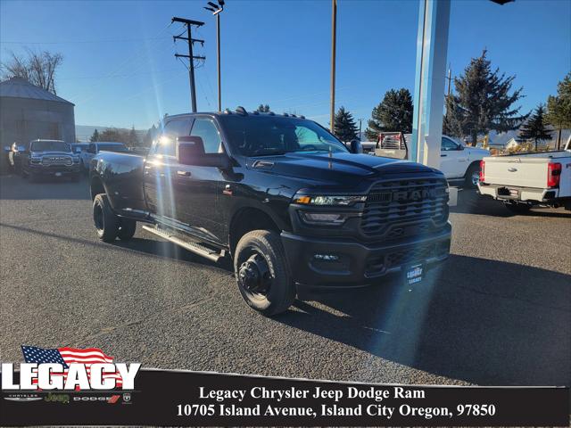 2026 RAM Ram 3500 RAM 3500 TRADESMAN CREW CAB 4X4 8 BOX