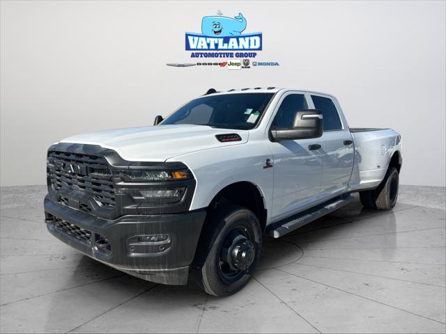 2026 RAM Ram 3500 RAM 3500 TRADESMAN CREW CAB 4X4 8 BOX