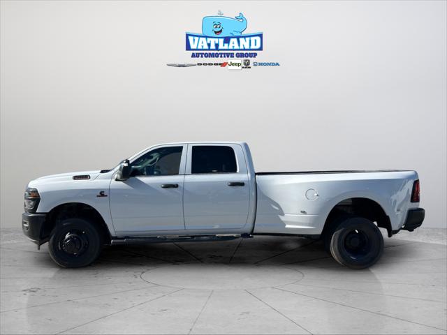2026 RAM Ram 3500 RAM 3500 TRADESMAN CREW CAB 4X4 8 BOX